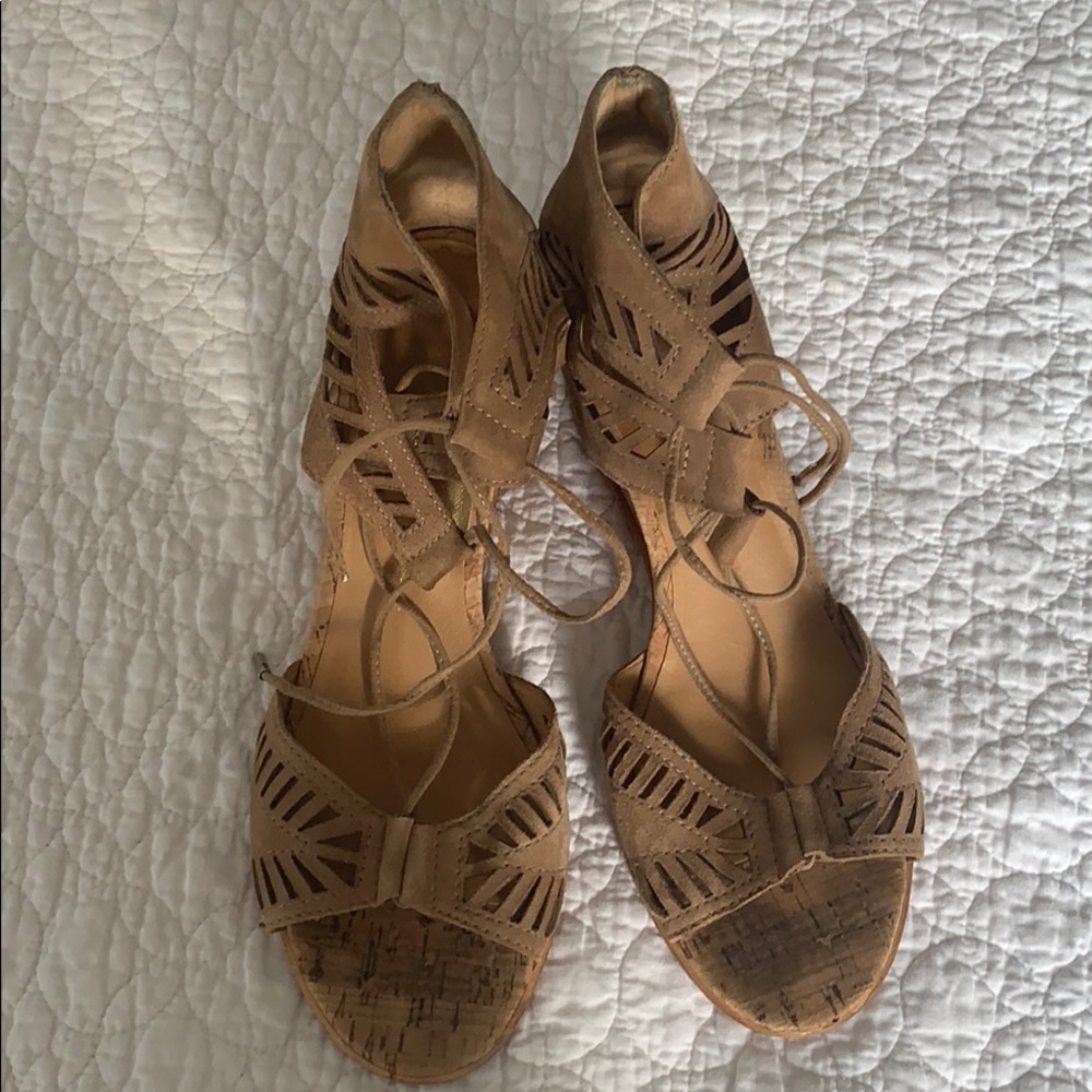 Dolce Vita tie front wedges
